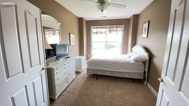 Photo - 3 bedroom/2 bath furnished condo in Harbour Cove Unit 132