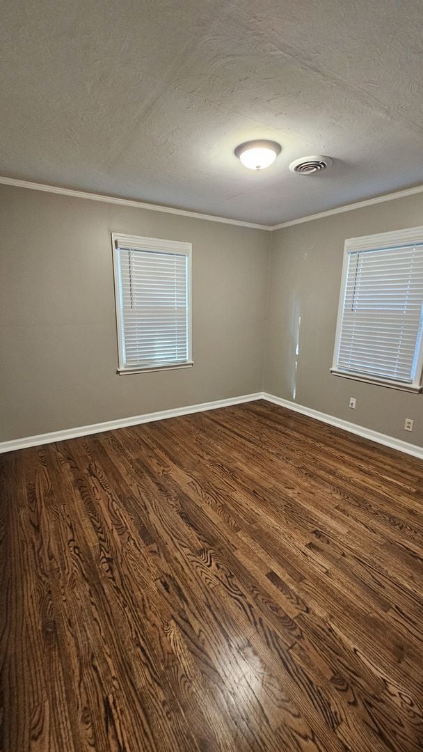 Photo - Adorable 3 bedroom, 1 bath home with a lar...
