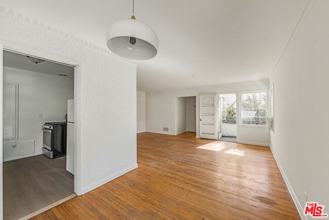 Photo - 1706 N Stanley Ave Unit 3