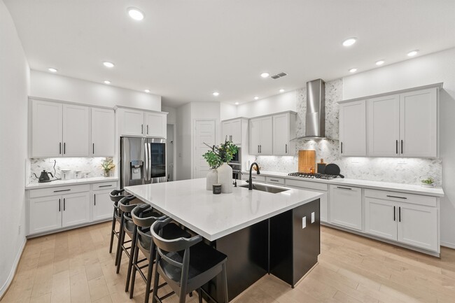 Building Photo - 30330 Parkside Passage Dr