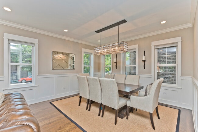 Photo - 4753 N Hamilton Ave Unidad 1N