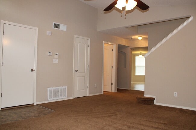 Photo - STUNNING MOUNTAIN VIEWS - Move-in special call the office for details