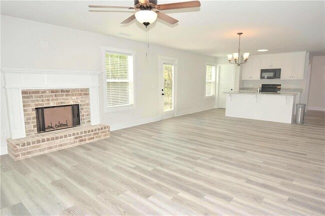 Photo - 45 Haddington Ct