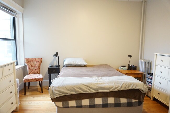 56 Gardner St Unit 4