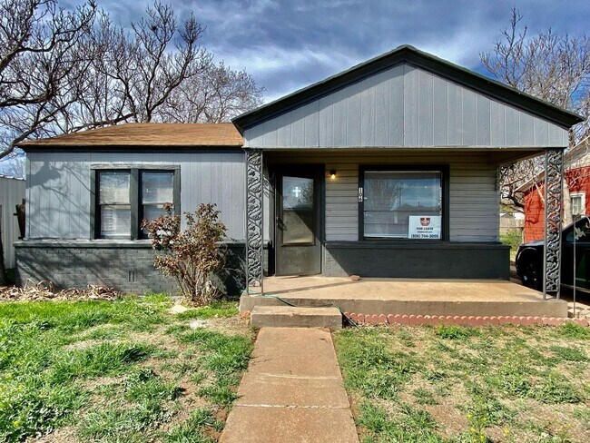 Photo - $100 off rent per month for 12 months + 50% deposit now and 50% later