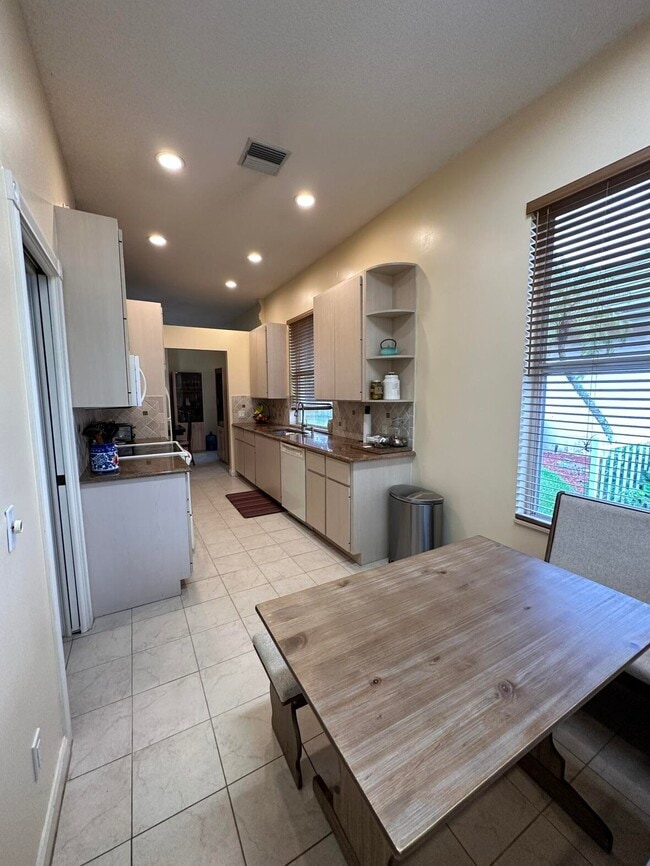 Photo - 7461 SE Autumn Ln