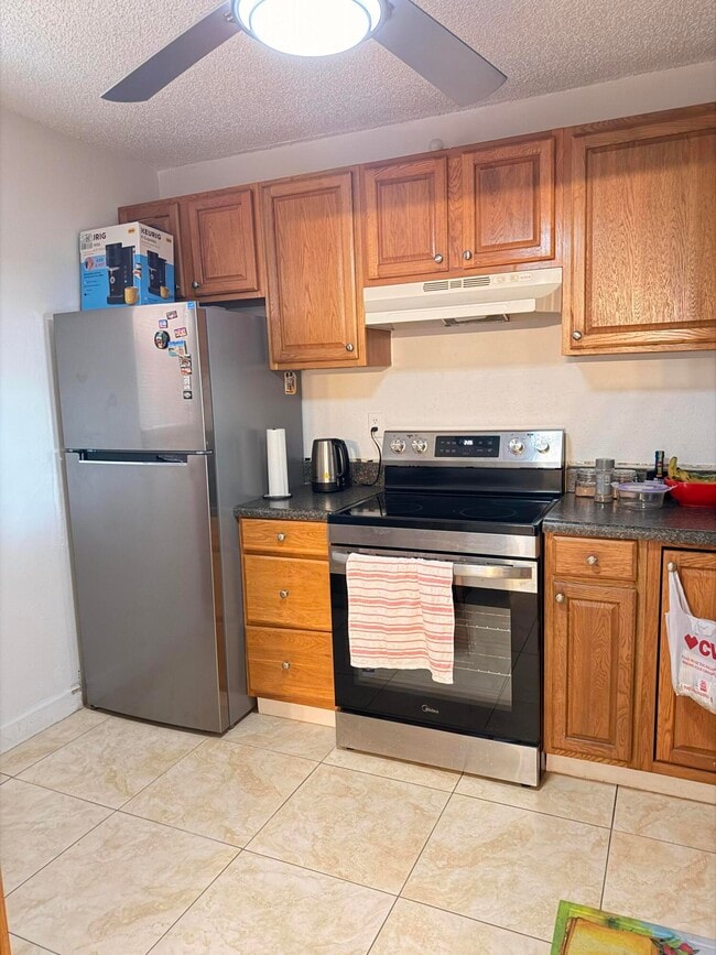Photo - 2800 Somerset Dr Unit 201j