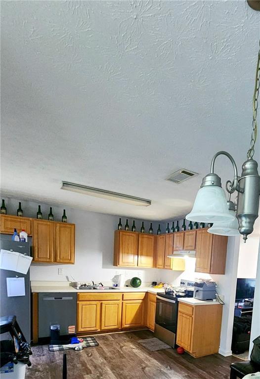 Photo - 144 Blake Ave