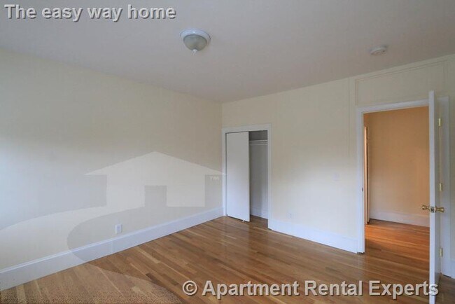 Photo - 2 Central St Unit #1