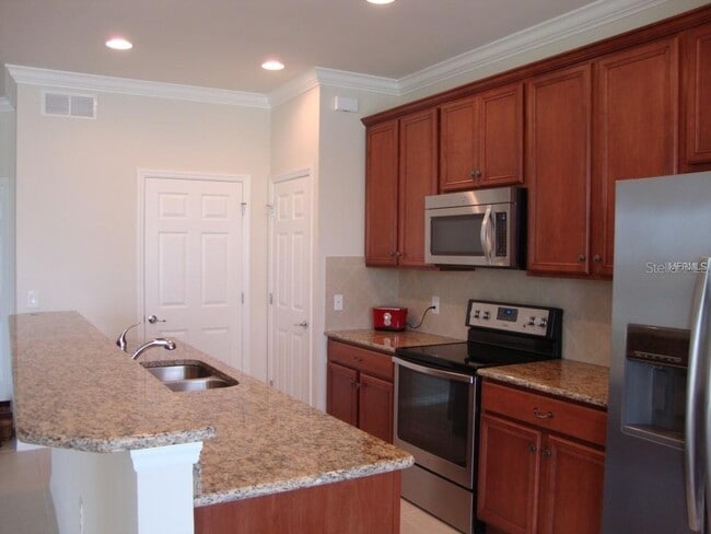 Photo - 19365 Rizzuto St