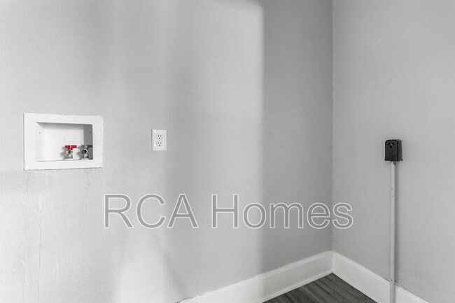 Photo - 1411 N Belleview Pl