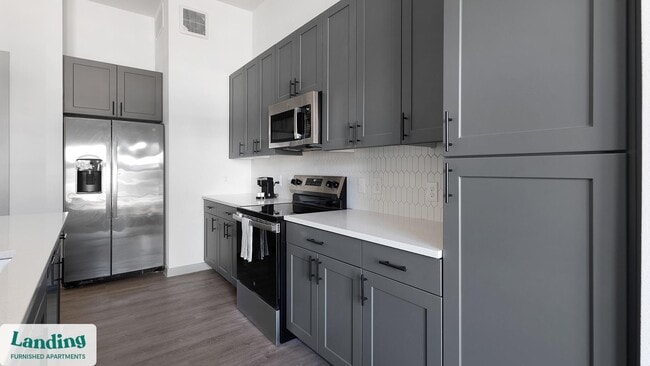 Photo - 3706 Goodwin Ave Unidad 158