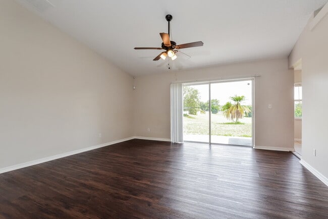 13318 Caspian Ln