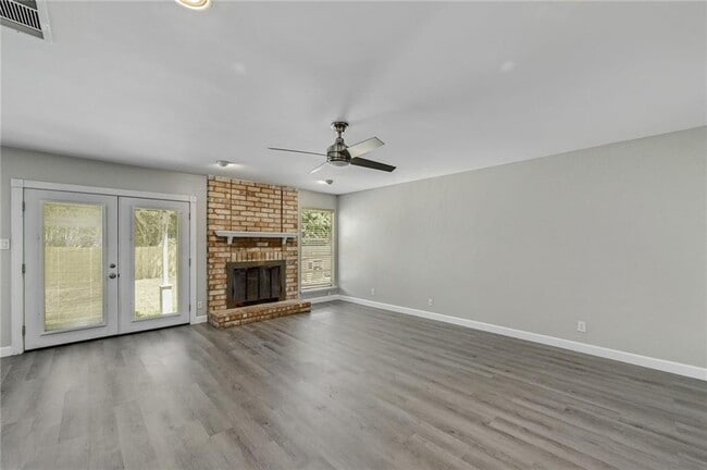 Photo - 906 Cactus Dr