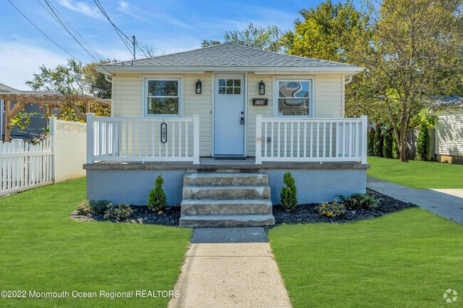 Building Photo - 248 Seabreeze Ave Rental