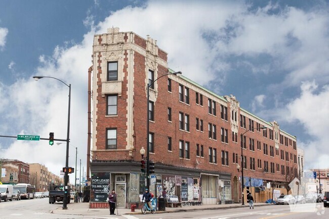 Building Photo - 2778 N Milwaukee Ave Rental