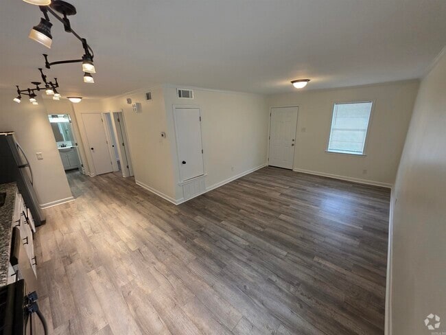 Building Photo - 303 S Border St Unit A Rental