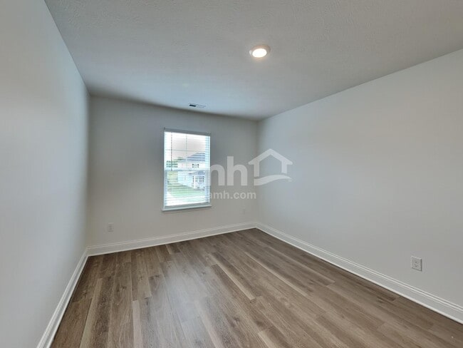 Photo - 9169 Henley Ave