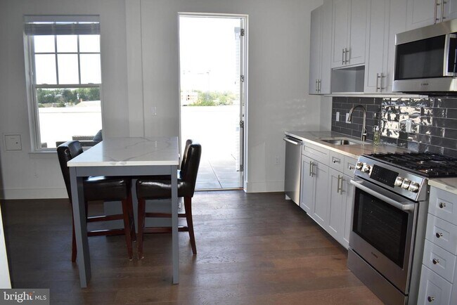 Photo - 6803 Cameron Dr NW Unit PENTHOUSE 3