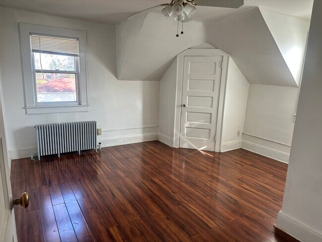 Photo - 1370 Raritan Rd