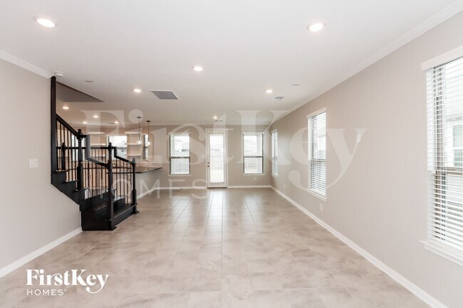 Photo - 16550 Bouldgreen St