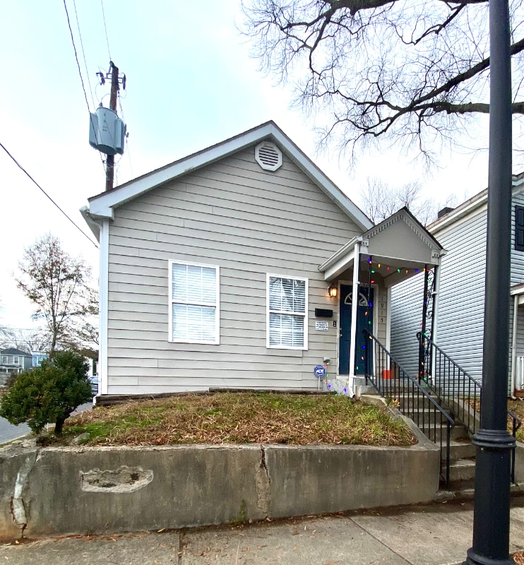 Photo - 1915 Dinwiddie Ave