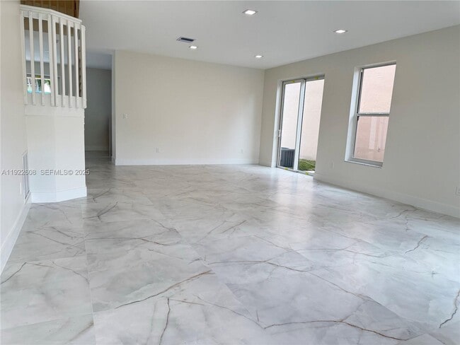 Photo - 15254 SW 109th St