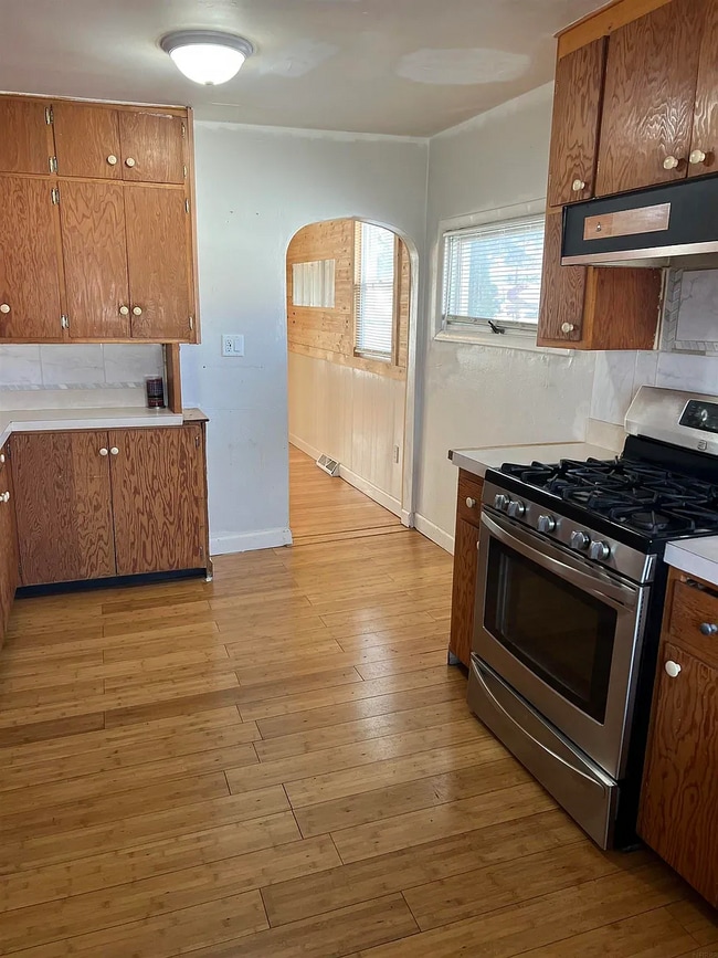Photo - 1821 E Ridgeway Ave