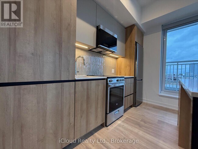 Photo - 10 All Nations Dr Unité 405