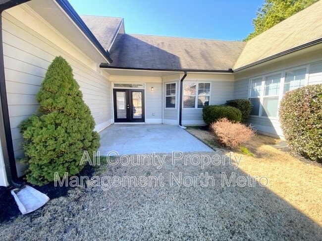 Photo - 302 Garden Cir