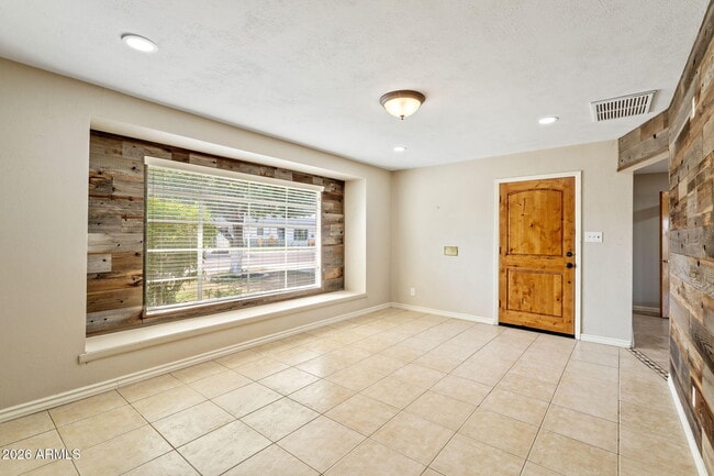 Photo - 3007 N 84th Pl