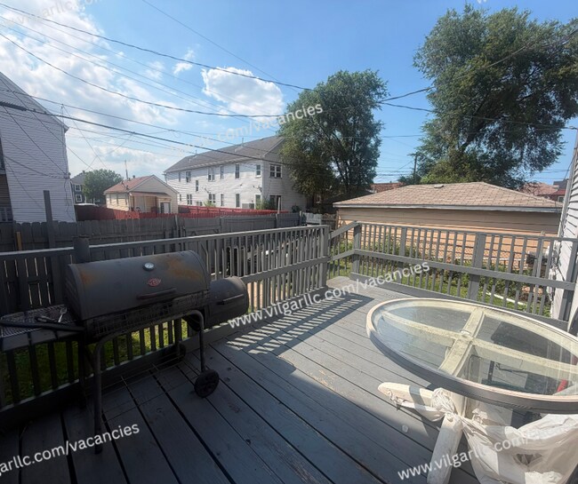 Photo - 3910 Deodar St Unit 2nd floor
