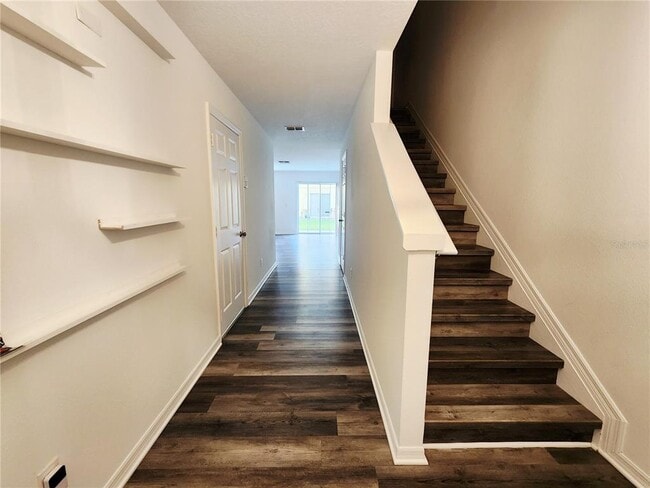 Photo - 701 Cresting Oak Cir Unit 111