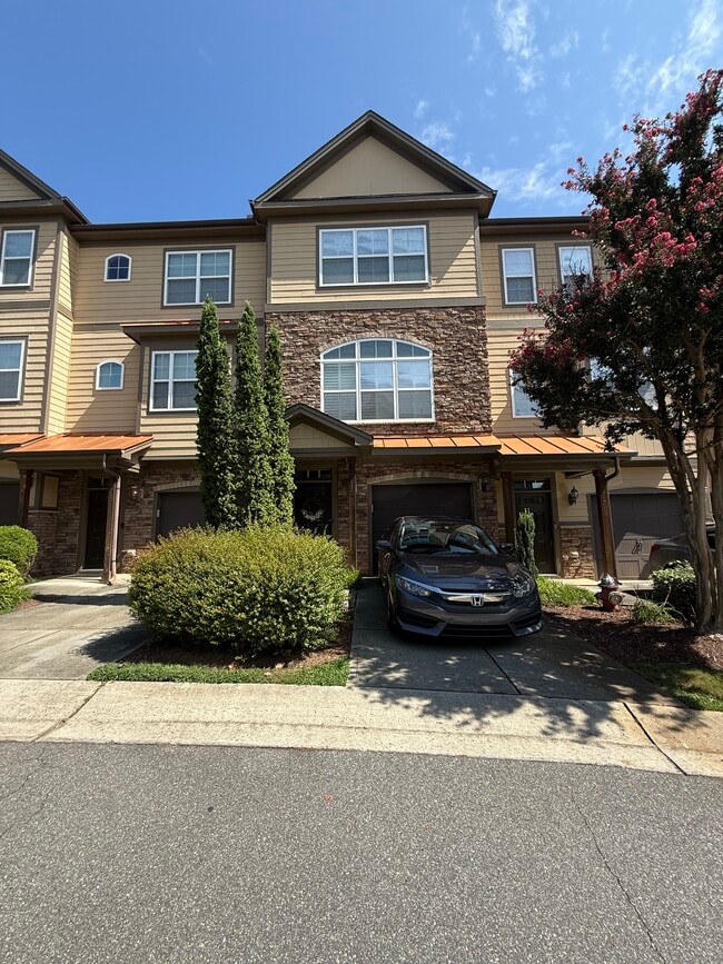 Building Photo - 2615 Stewart Pines Dr Rental