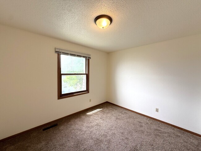 Photo - 4528 Speros Ln