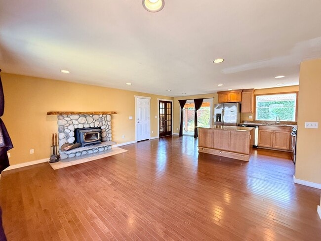 Photo - 6222 Bluff Pl