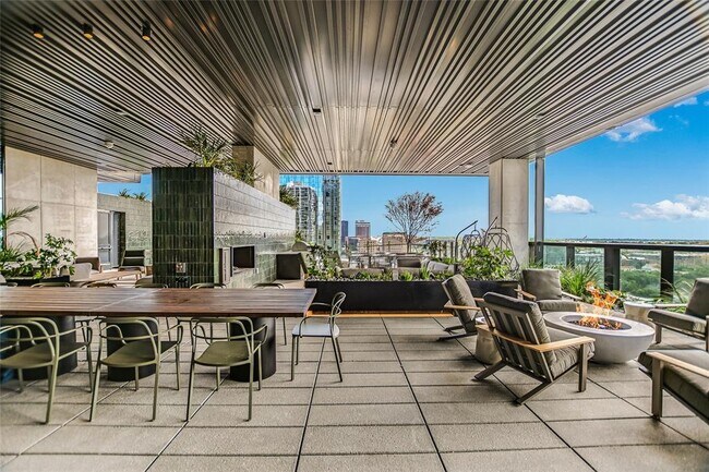 Photo - 610 Davis St Unit 2501