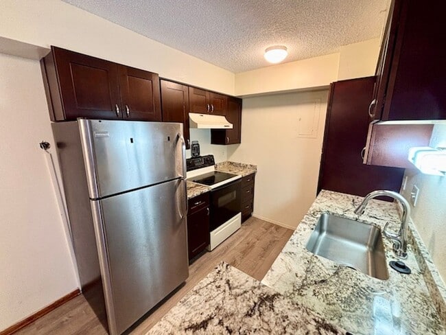 Photo - 7150 W 20th Ave Unidad 7150 W 20th Ave, #104