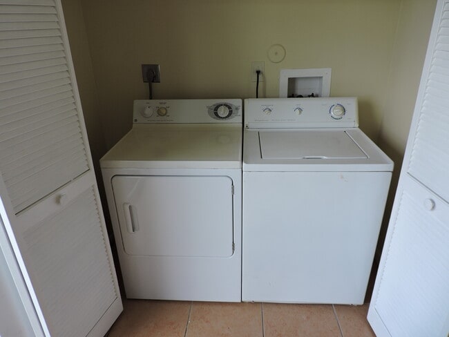 Photo - 6239 Riverwalk Ln