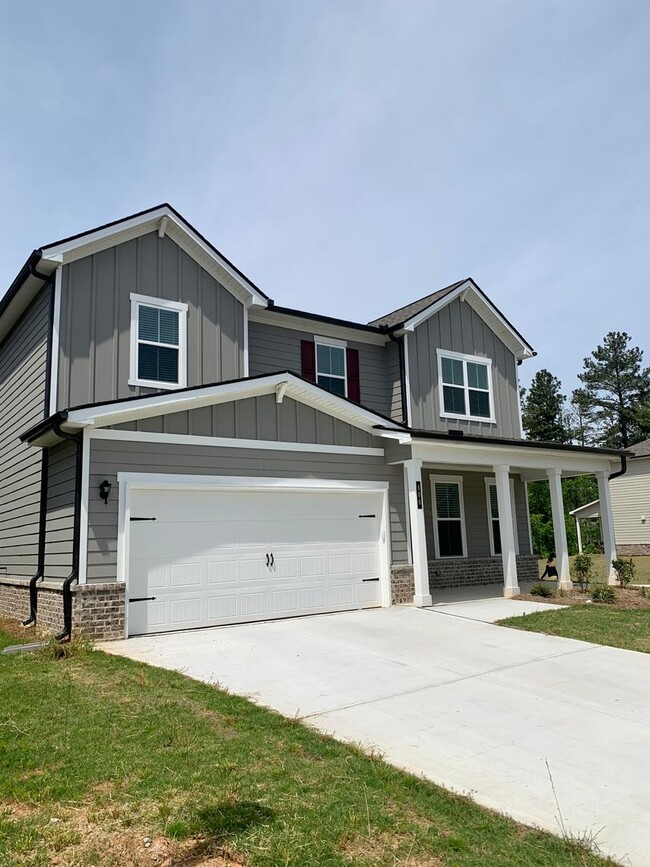 Photo - 600 Cunninghame Ct