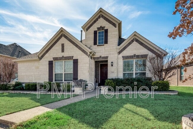 Photo - 2818 Balmoral Dr