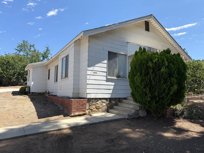 Charming 3 bedroom 2 bathroom in Yucaipa - Charming 3 bedroom 2 bathroom in Yucaipa Casa