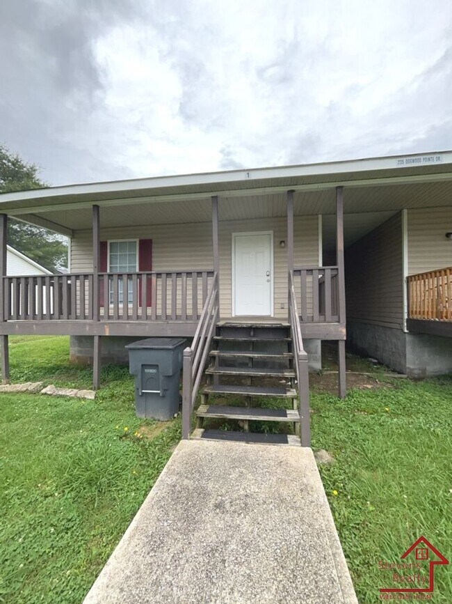 Building Photo - 235 Dogwood Pointe Dr