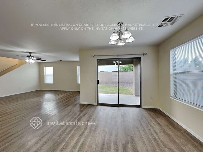 Photo - 2415 E Palm Beach Dr