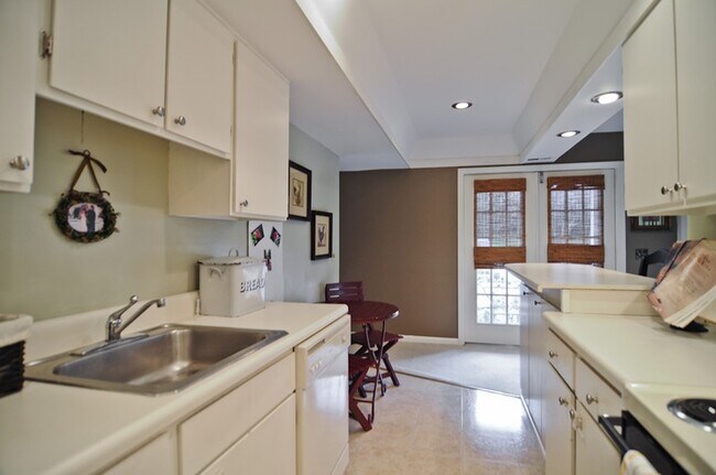 5025 Hillsboro Pike Unit 23T
