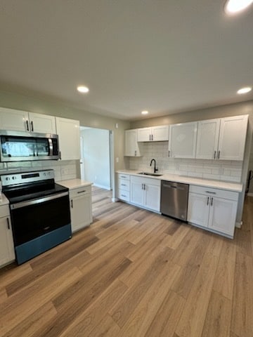Building Photo - 353 Meadow Dr