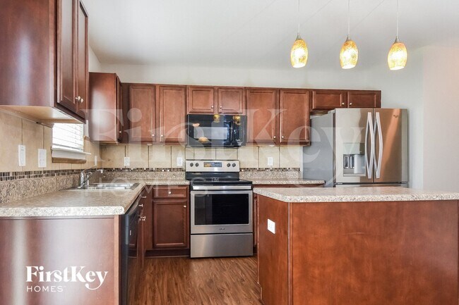 Photo - 2007 Buckminster Dr