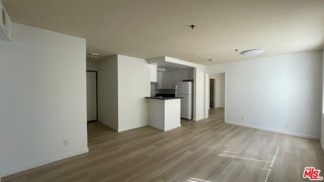 Photo - 420 S Harvard Blvd Unidad 302