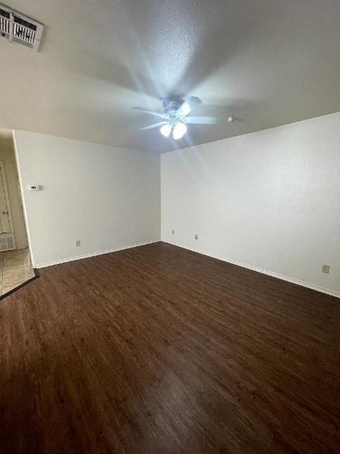 402 Algerita Dr