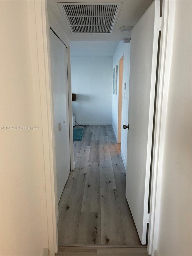 Photo - 5161 Collins Ave Unit 914